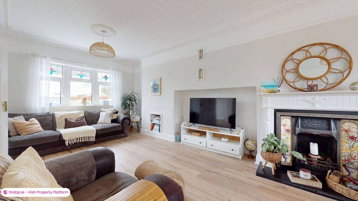 Semi-detached house for Sale in Dublin 13