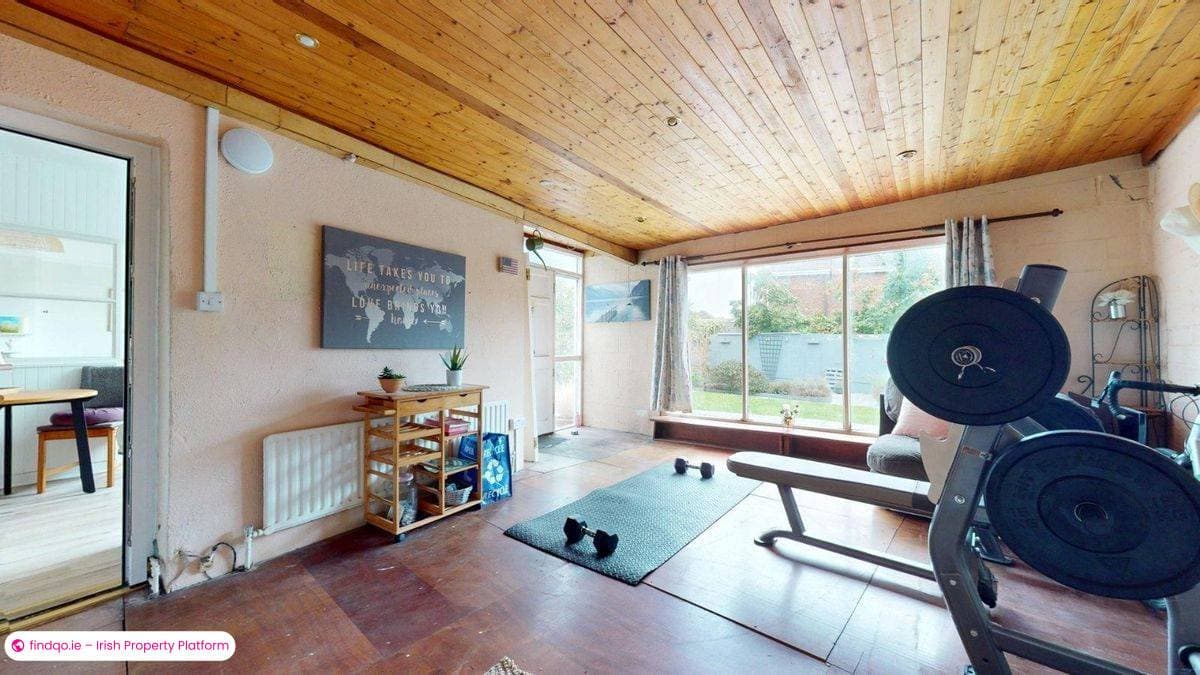 Semi-detached house for Sale in Dublin 13