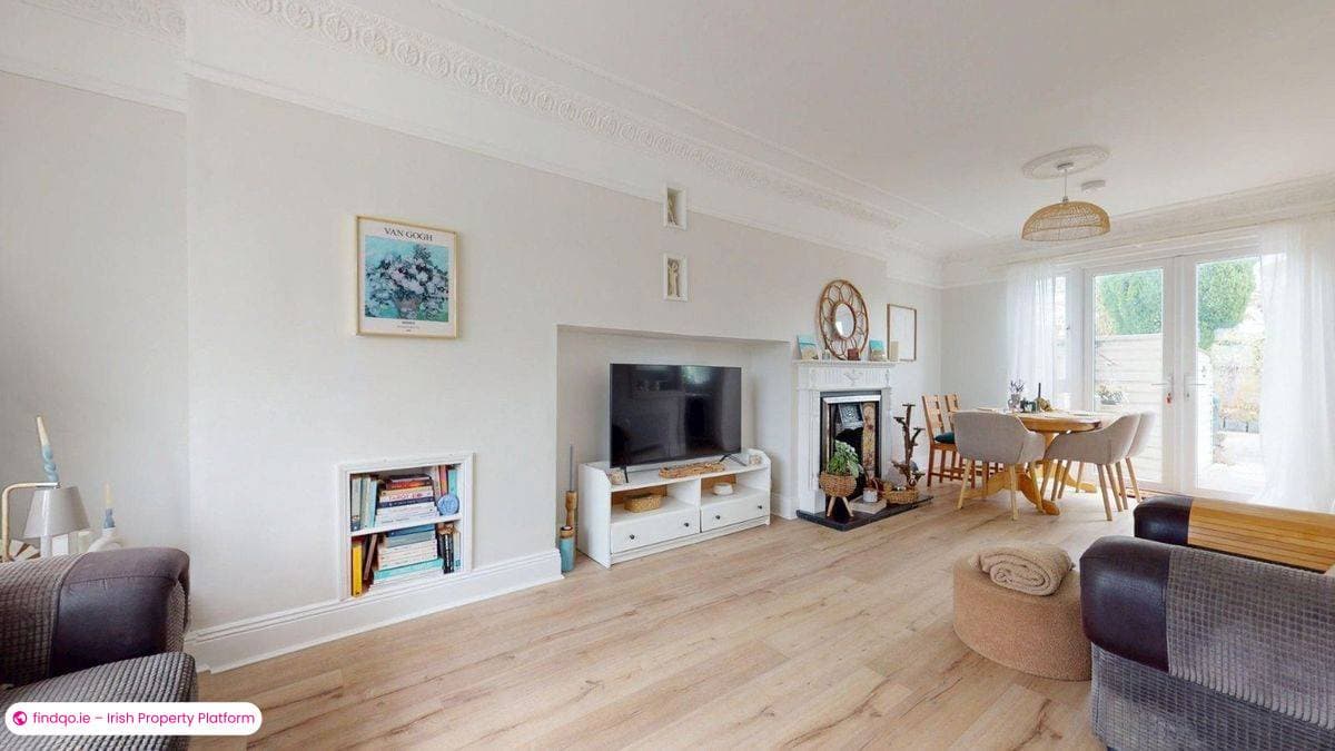 Semi-detached house for Sale in Dublin 13