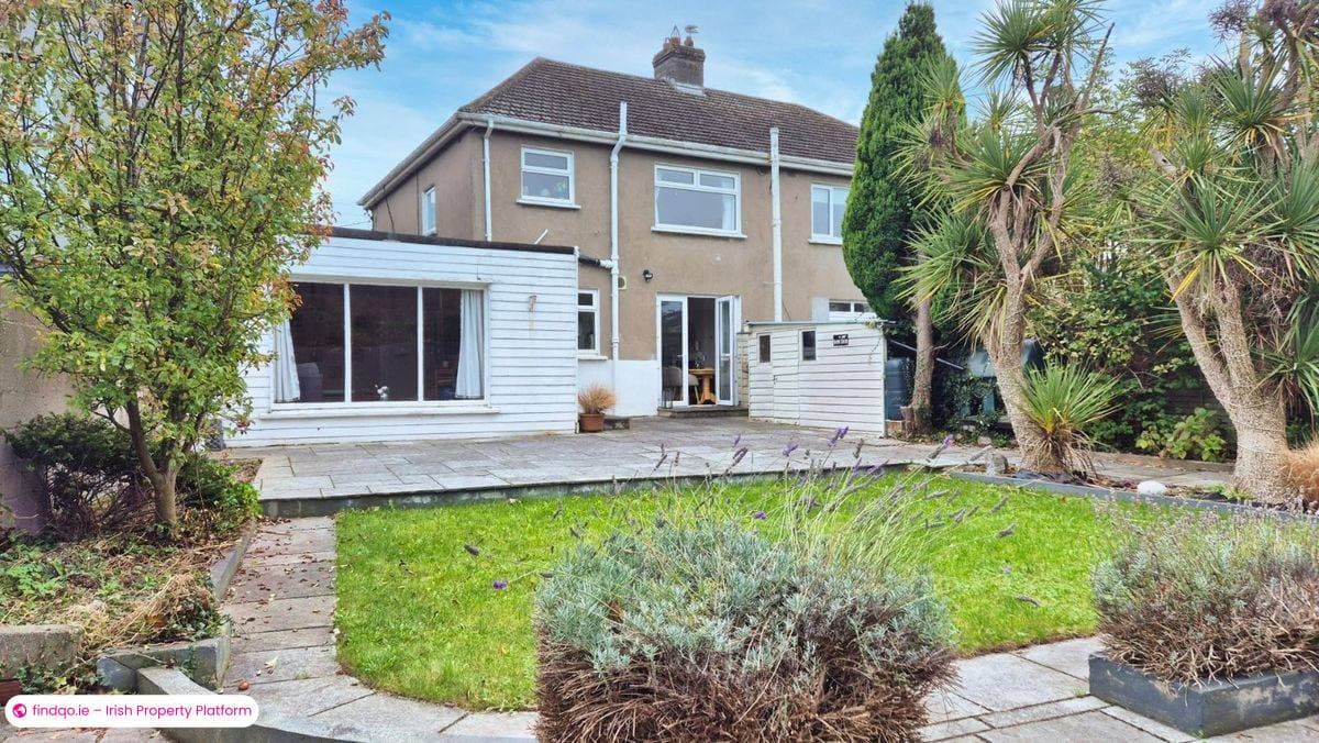 Semi-detached house for Sale in Dublin 13
