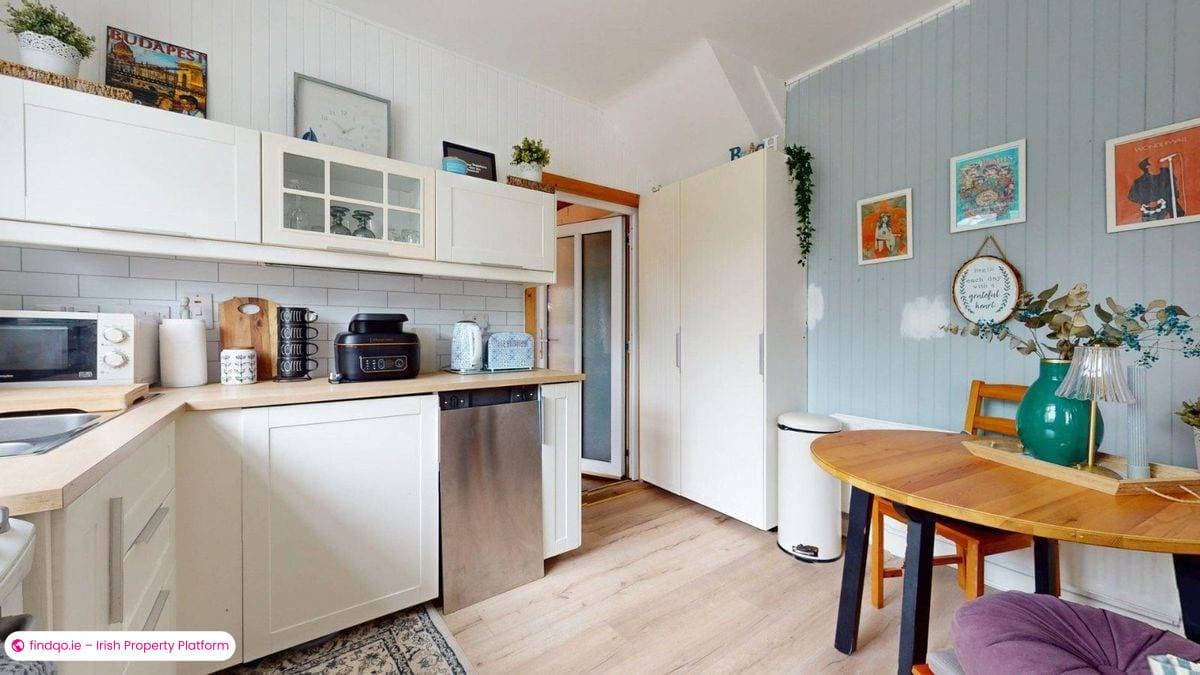 Semi-detached house for Sale in Dublin 13