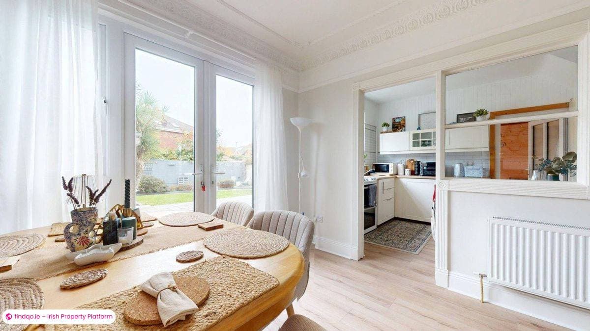 Semi-detached house for Sale in Dublin 13