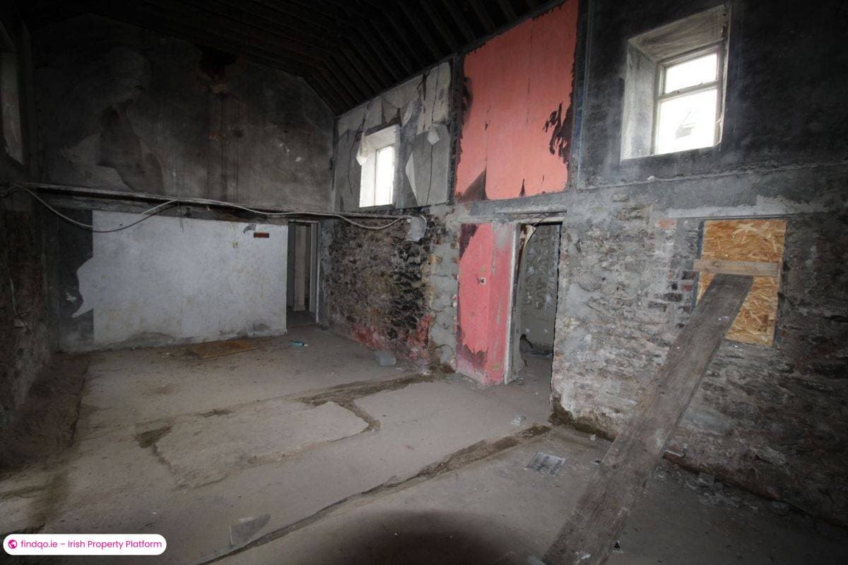Detached house for Sale in Riverchapel, Wexford