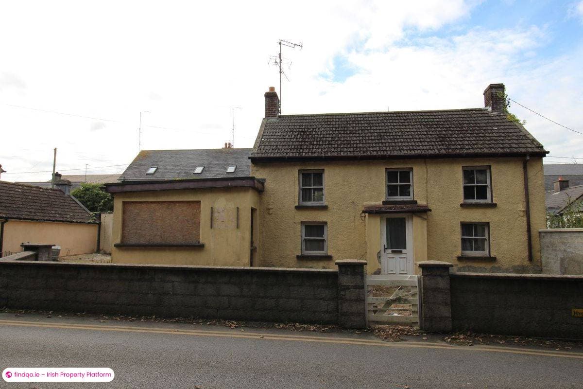 Detached house for Sale in Riverchapel, Wexford