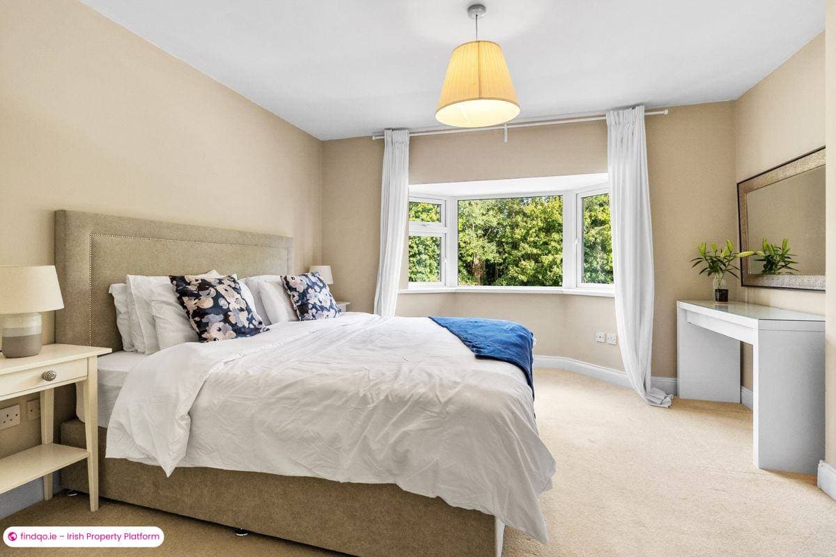 Semi-detached house for Sale in Glanmire, Cork, T45 ND27