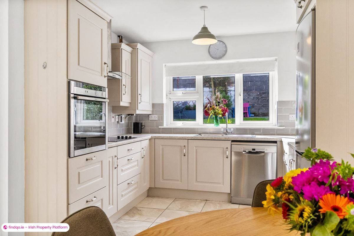 Semi-detached house for Sale in Glanmire, Cork, T45 ND27