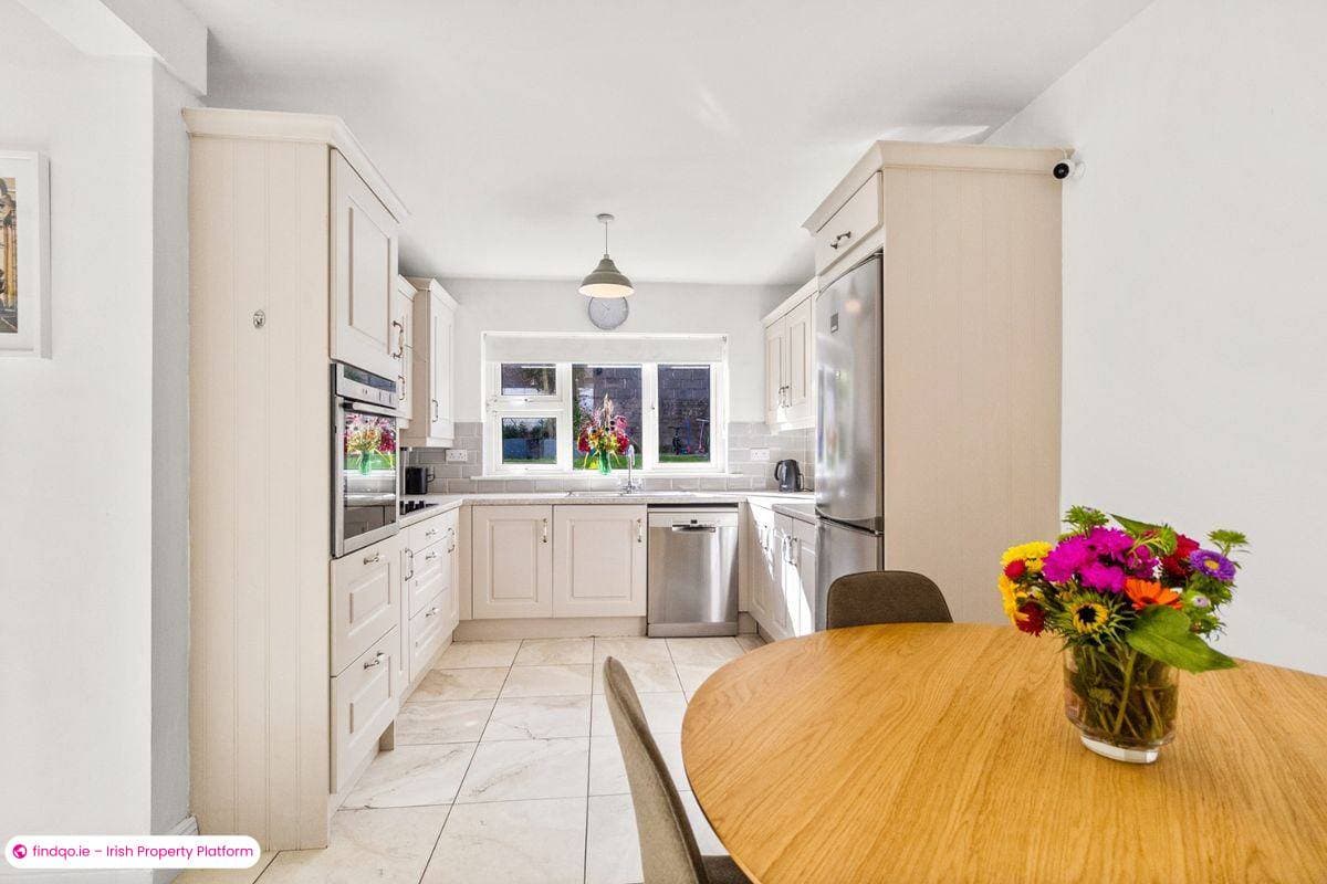 Semi-detached house for Sale in Glanmire, Cork, T45 ND27