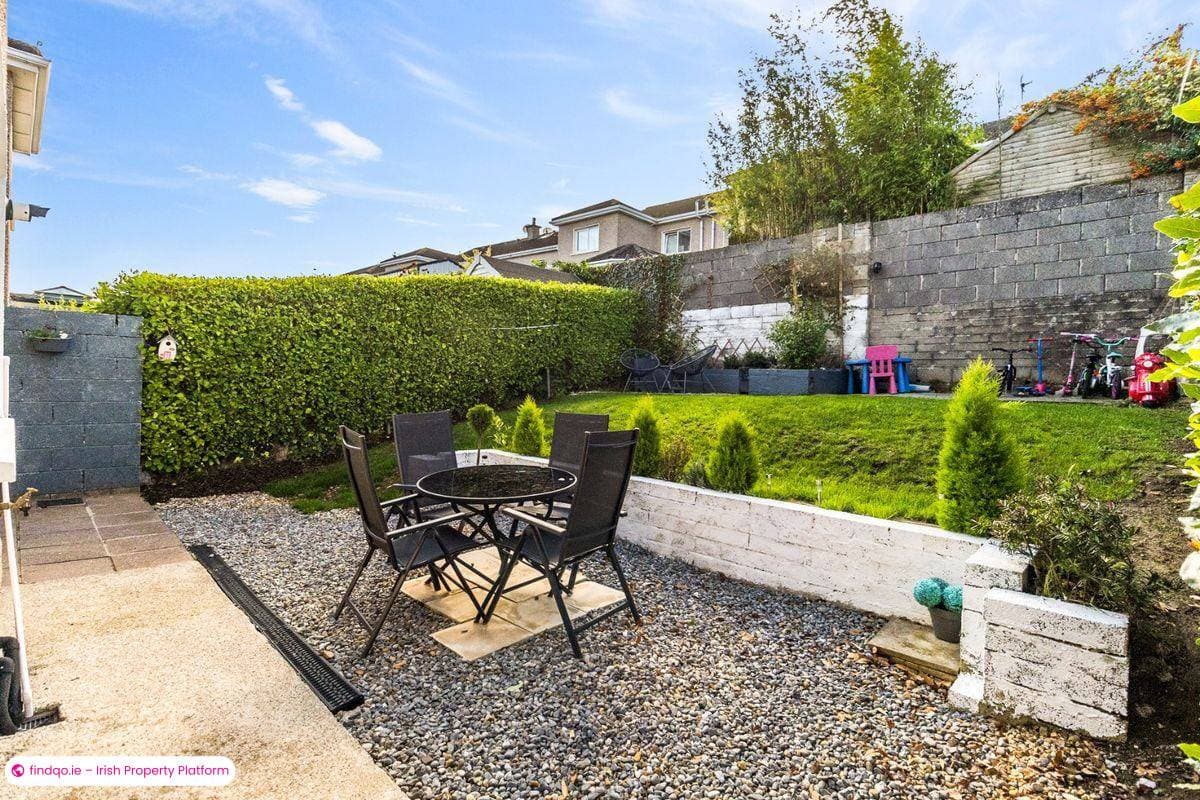 Semi-detached house for Sale in Glanmire, Cork, T45 ND27