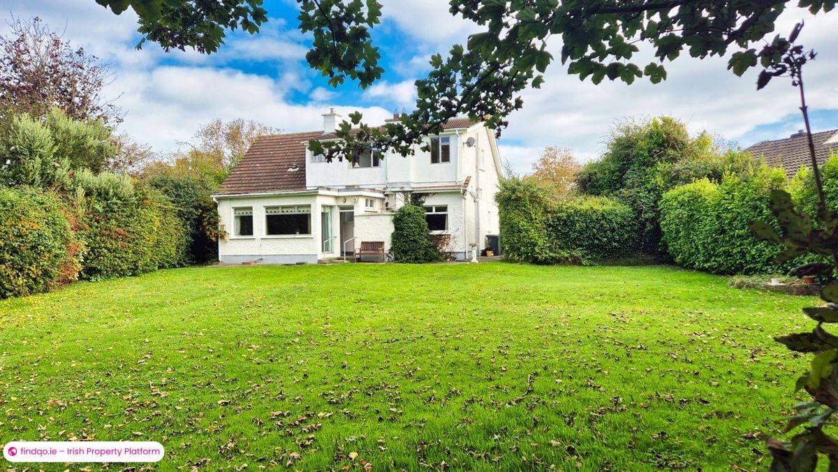 Detached house for Sale in Sutton, Dublin (County)