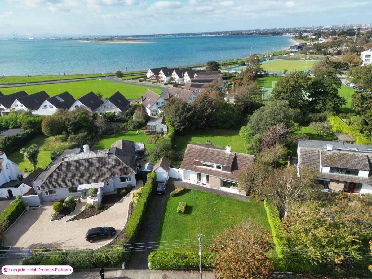 Detached house for Sale in Sutton, Dublin (County)