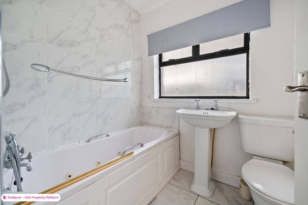 Semi-detached house for Sale in Glanmire, Cork, T45 D250