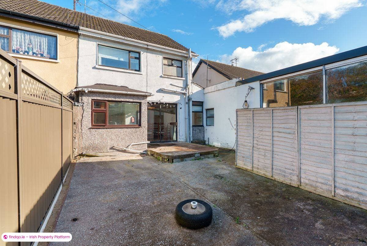 Semi-detached house for Sale in Glanmire, Cork, T45 D250