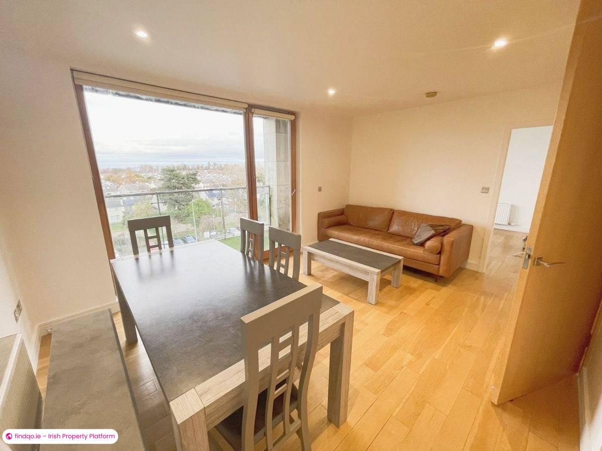 3 Bedroom Apartment for Rent in Stillorgan, Dublin (County)
