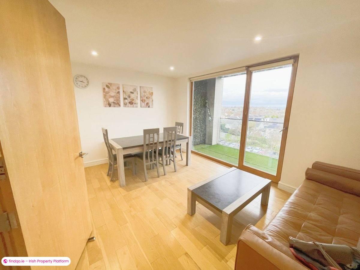 3 Bedroom Apartment for Rent in Stillorgan, Dublin (County)