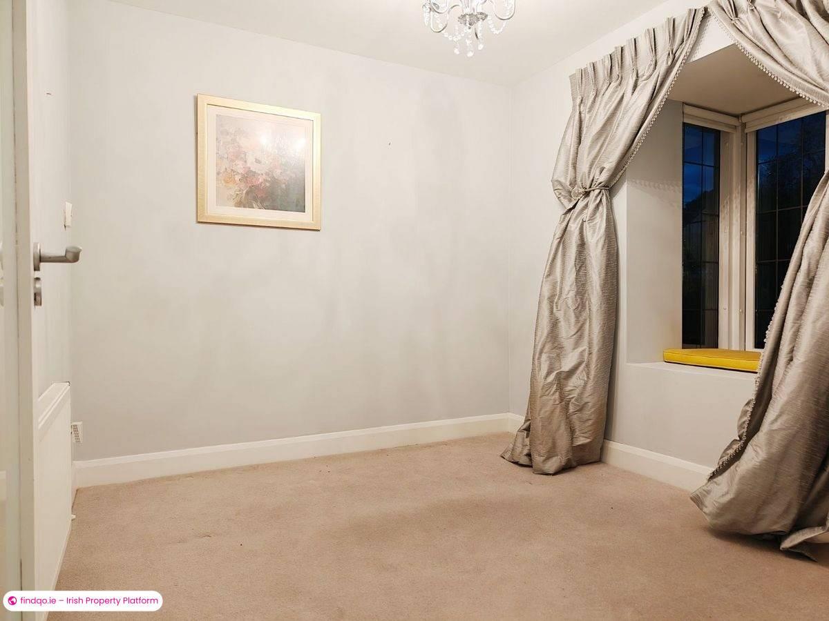 4 Bedroom House for Rent in Foxrock, Dublin 18