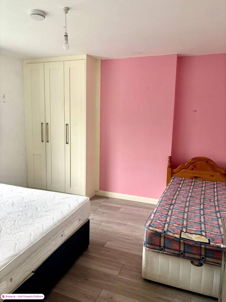 Semi-detached house for Sale in Castlebar, Mayo