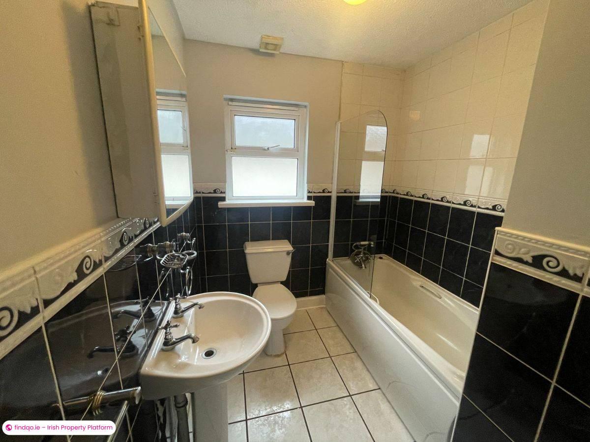 Bungalow for Sale in Passage West, Cork, T12 HYC9