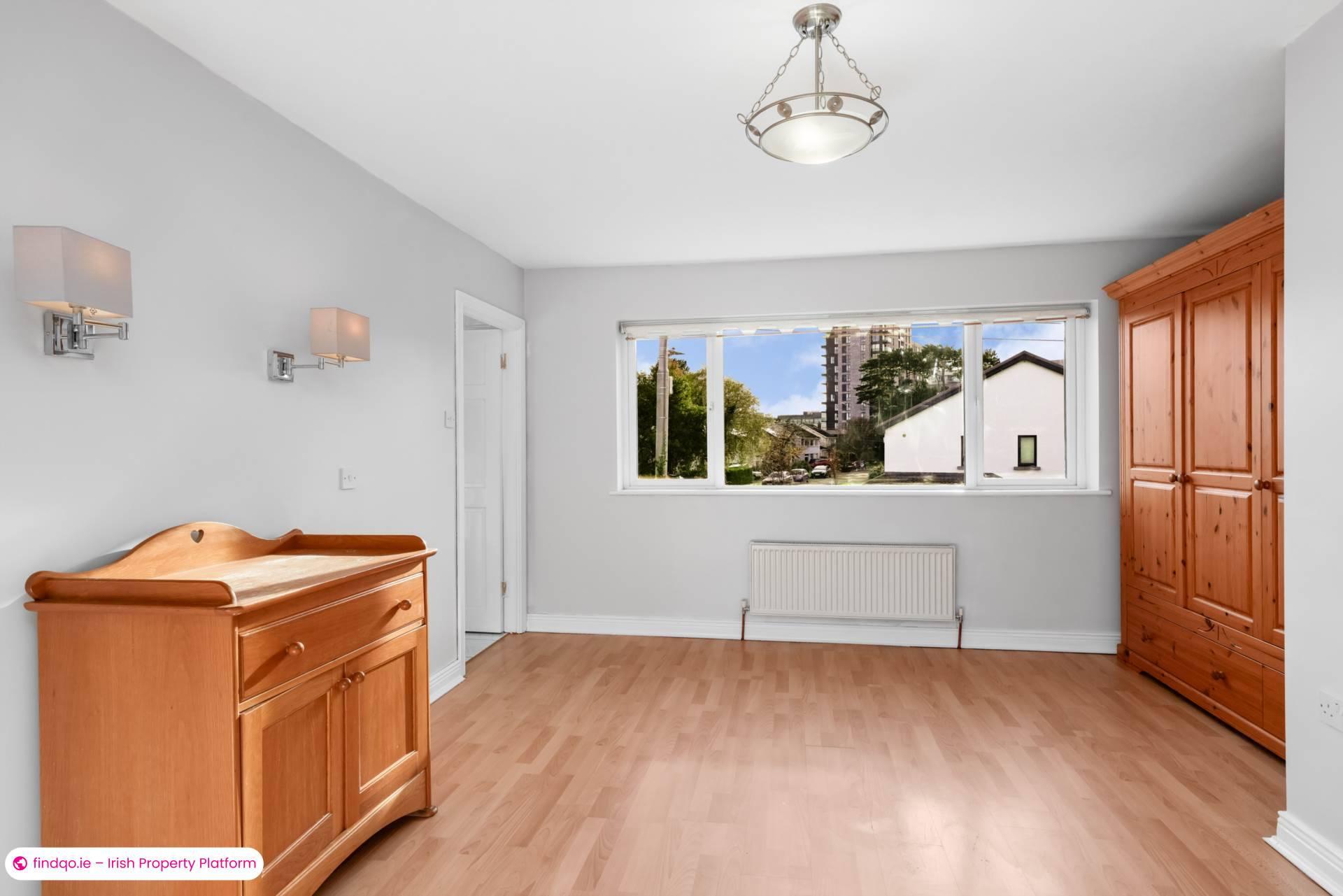 Detached house for Sale in Stillorgan, Dublin (County)