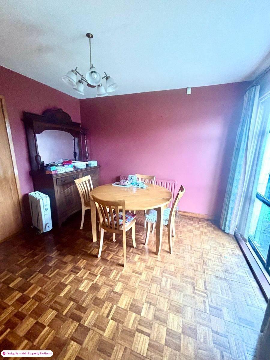 Detached house for Sale in Castlebar, Mayo