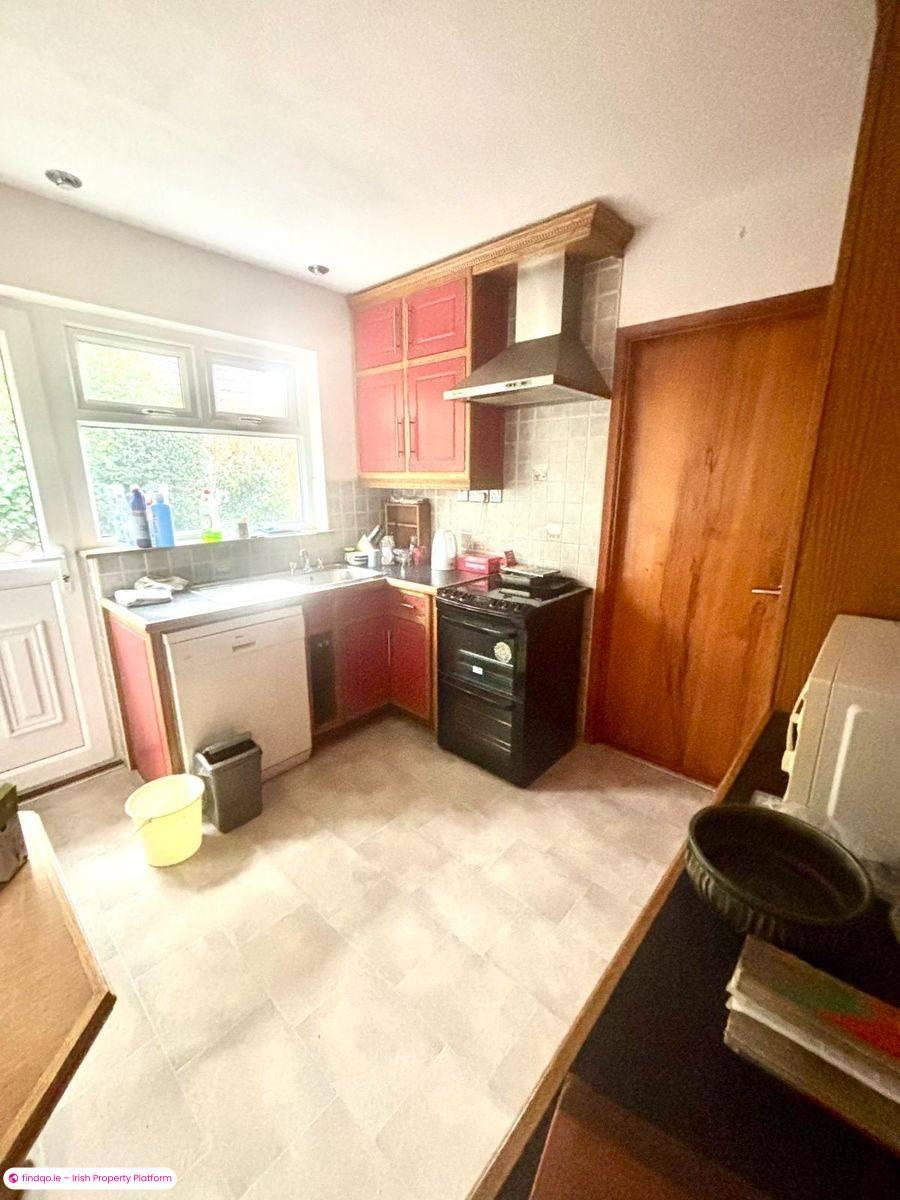 Detached house for Sale in Castlebar, Mayo