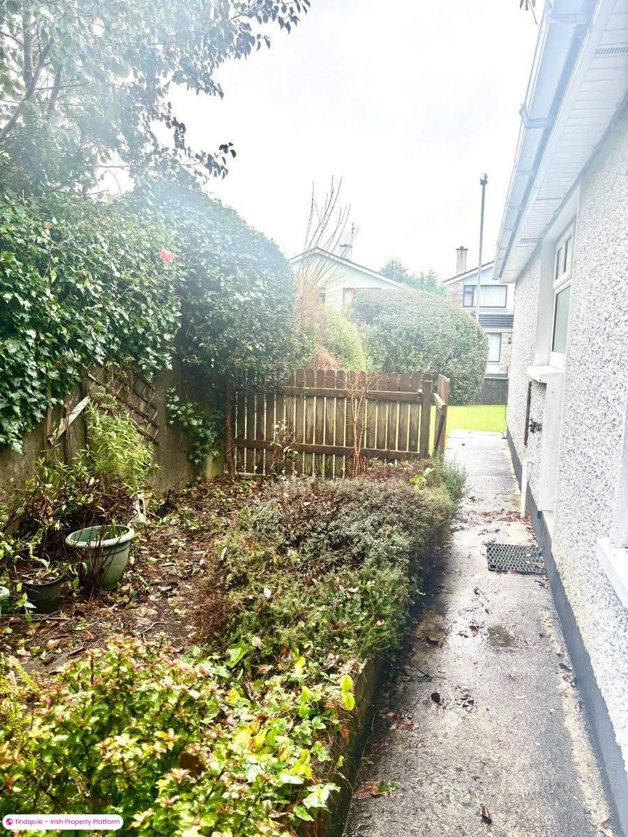 Detached house for Sale in Castlebar, Mayo