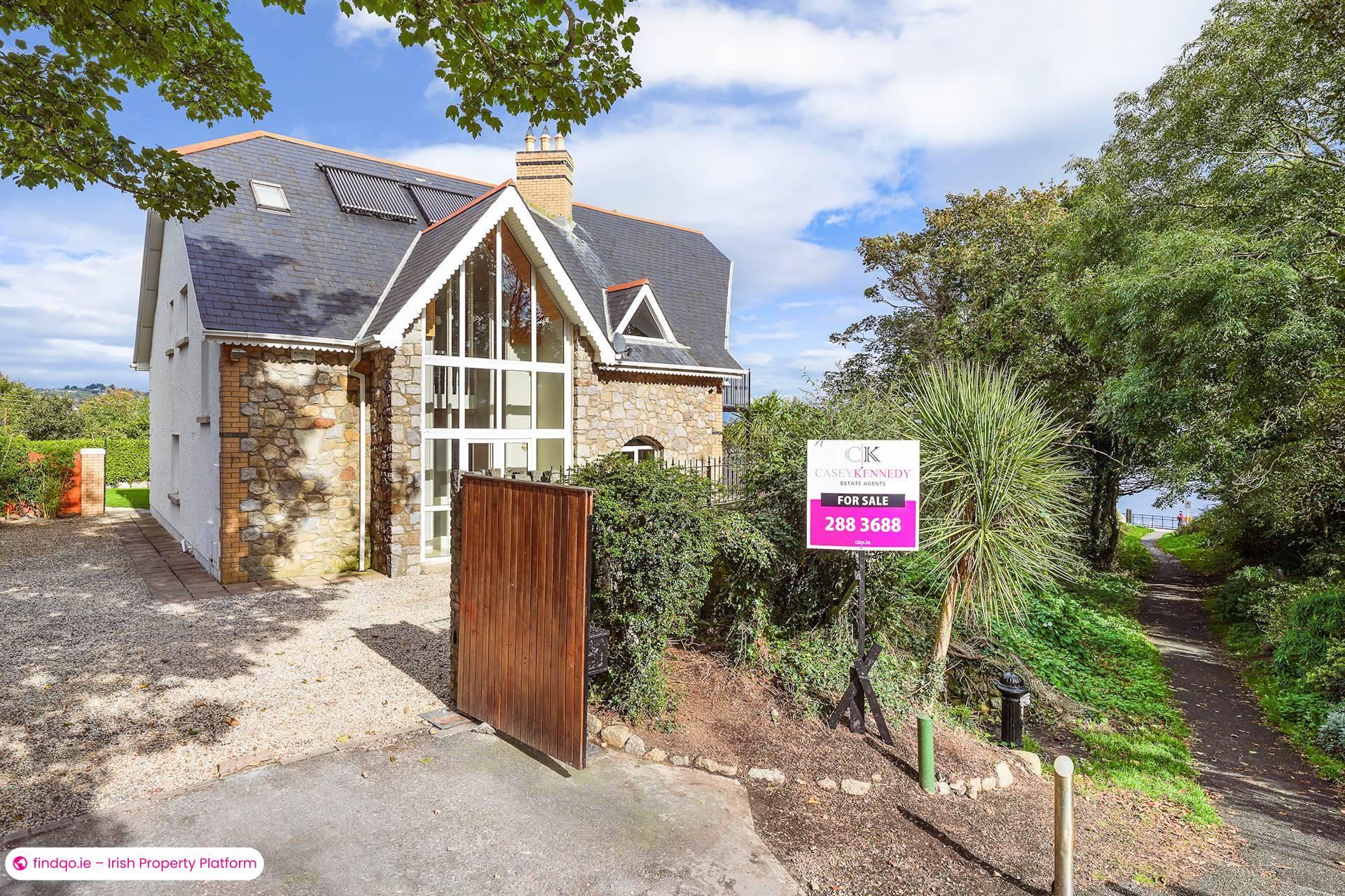 Detached house for Sale in Shankill, Antrim