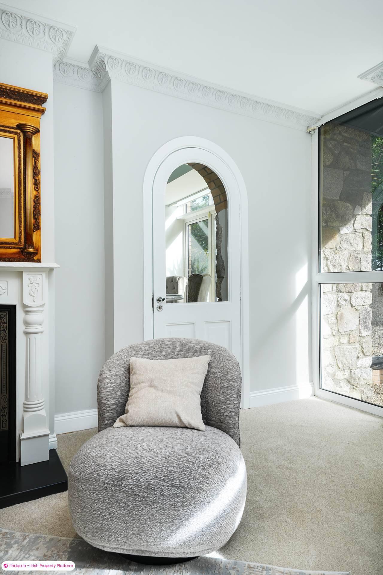 Detached house for Sale in Shankill, Antrim