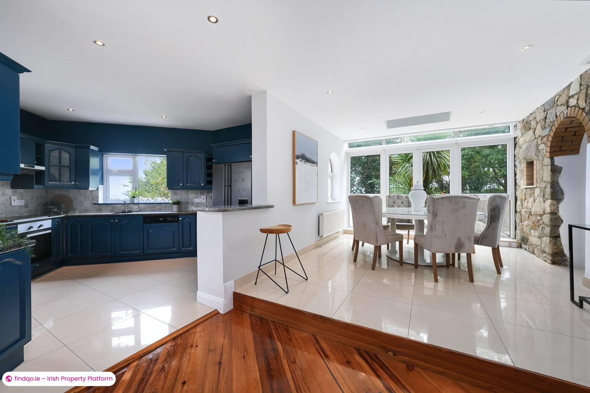 Detached house for Sale in Shankill, Antrim