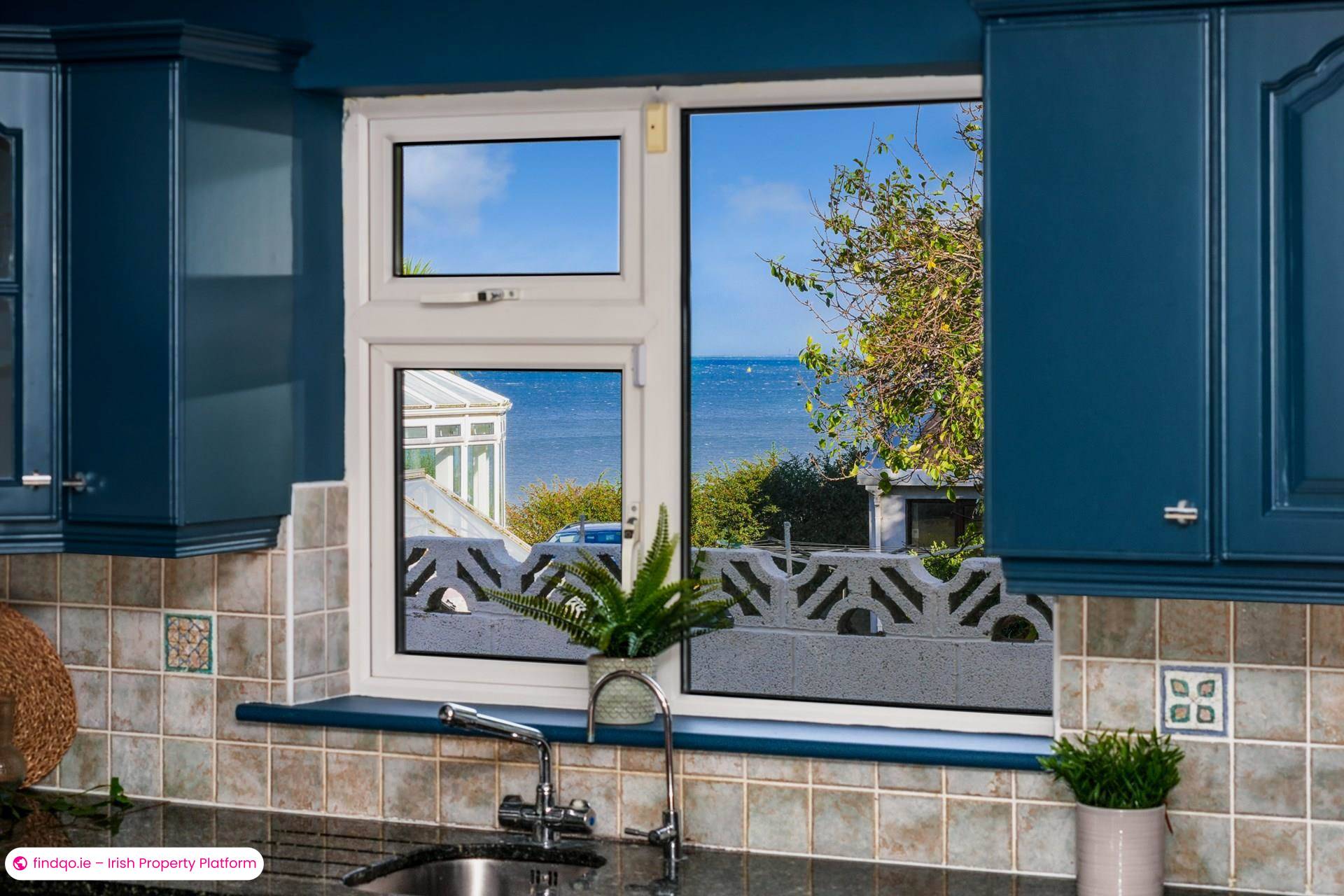 Detached house for Sale in Shankill, Antrim