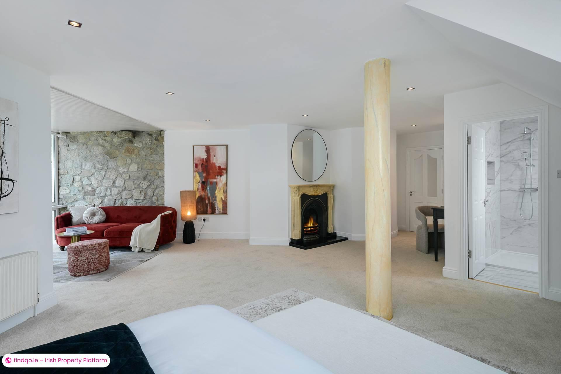 Detached house for Sale in Shankill, Antrim