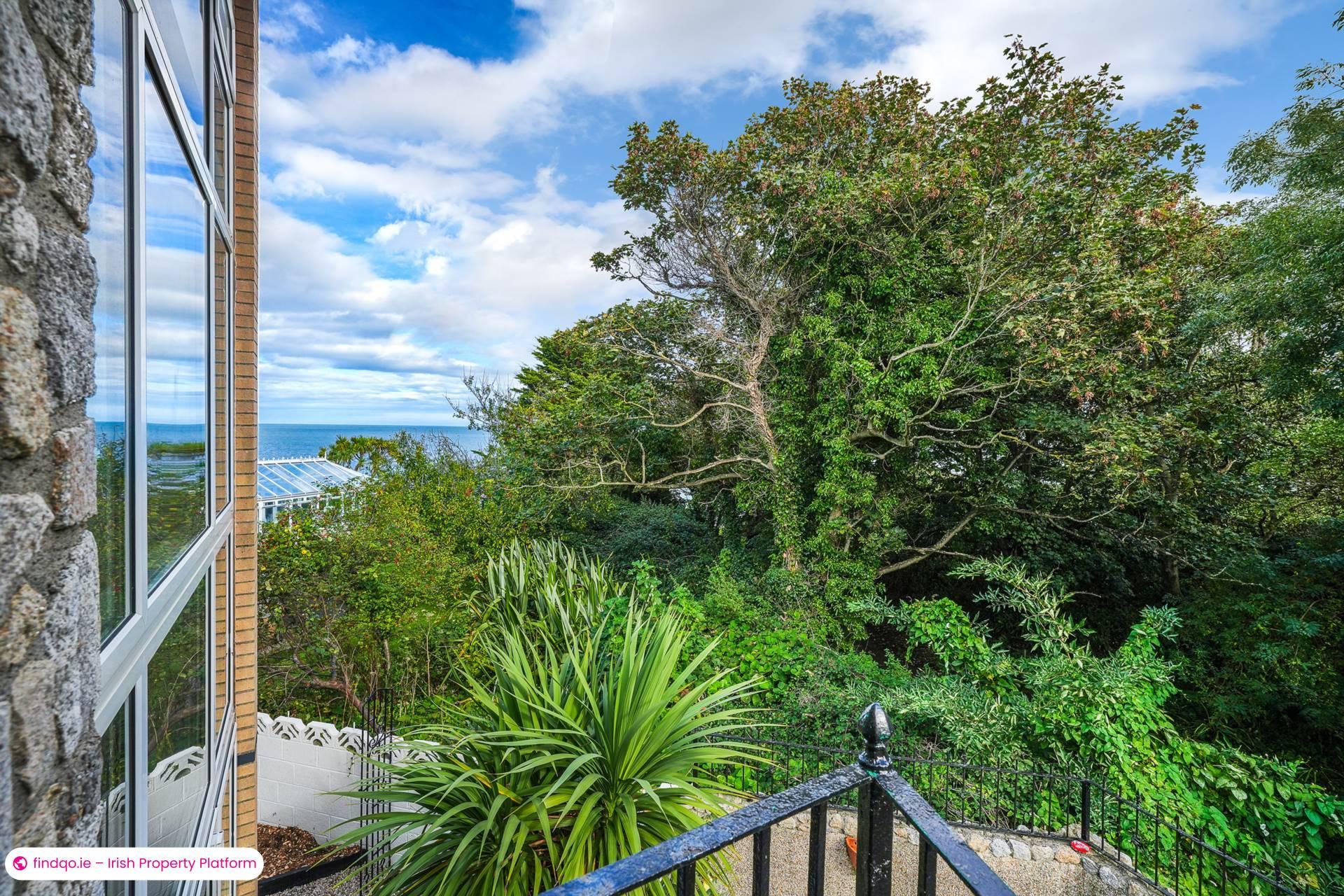 Detached house for Sale in Shankill, Antrim