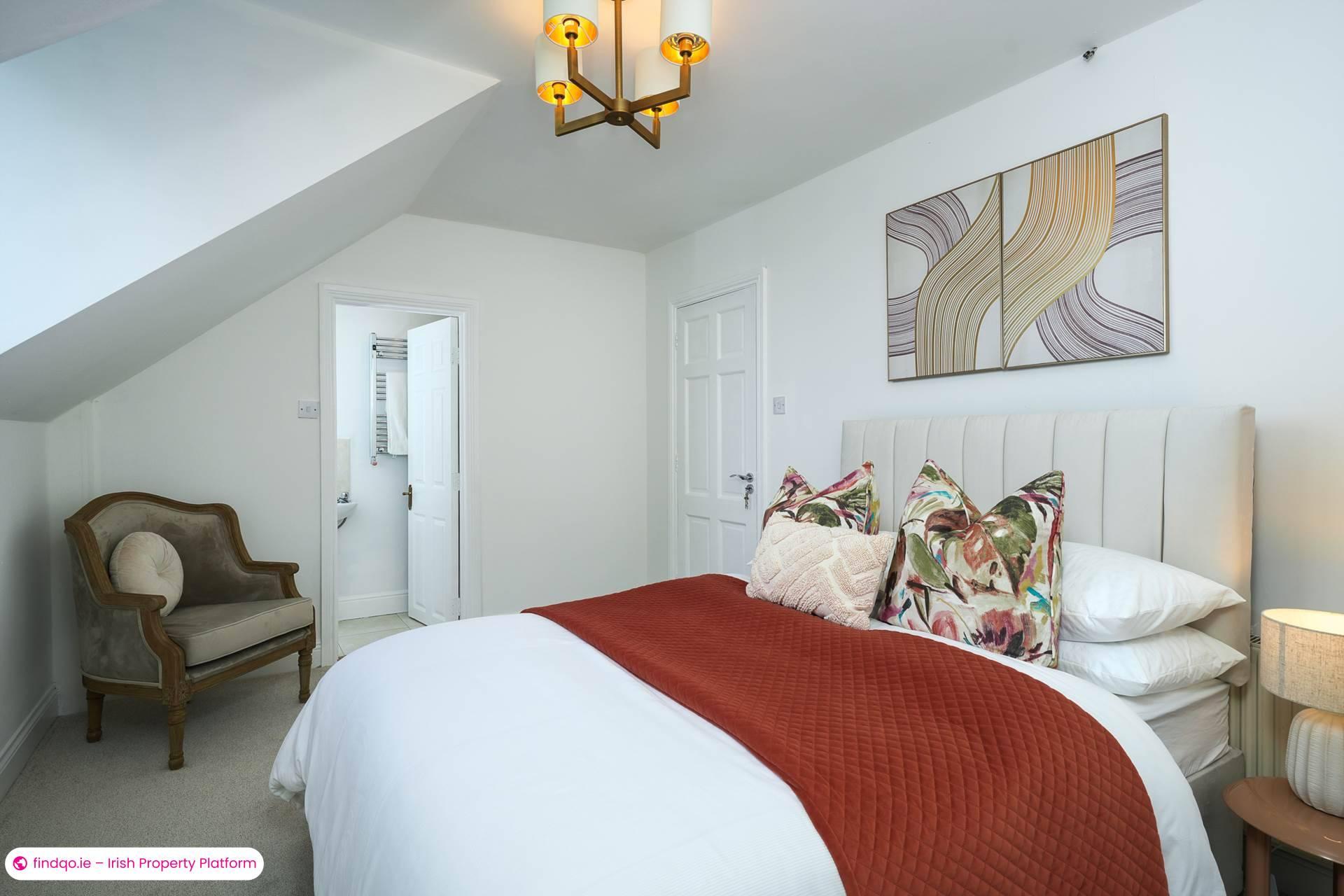 Detached house for Sale in Shankill, Antrim