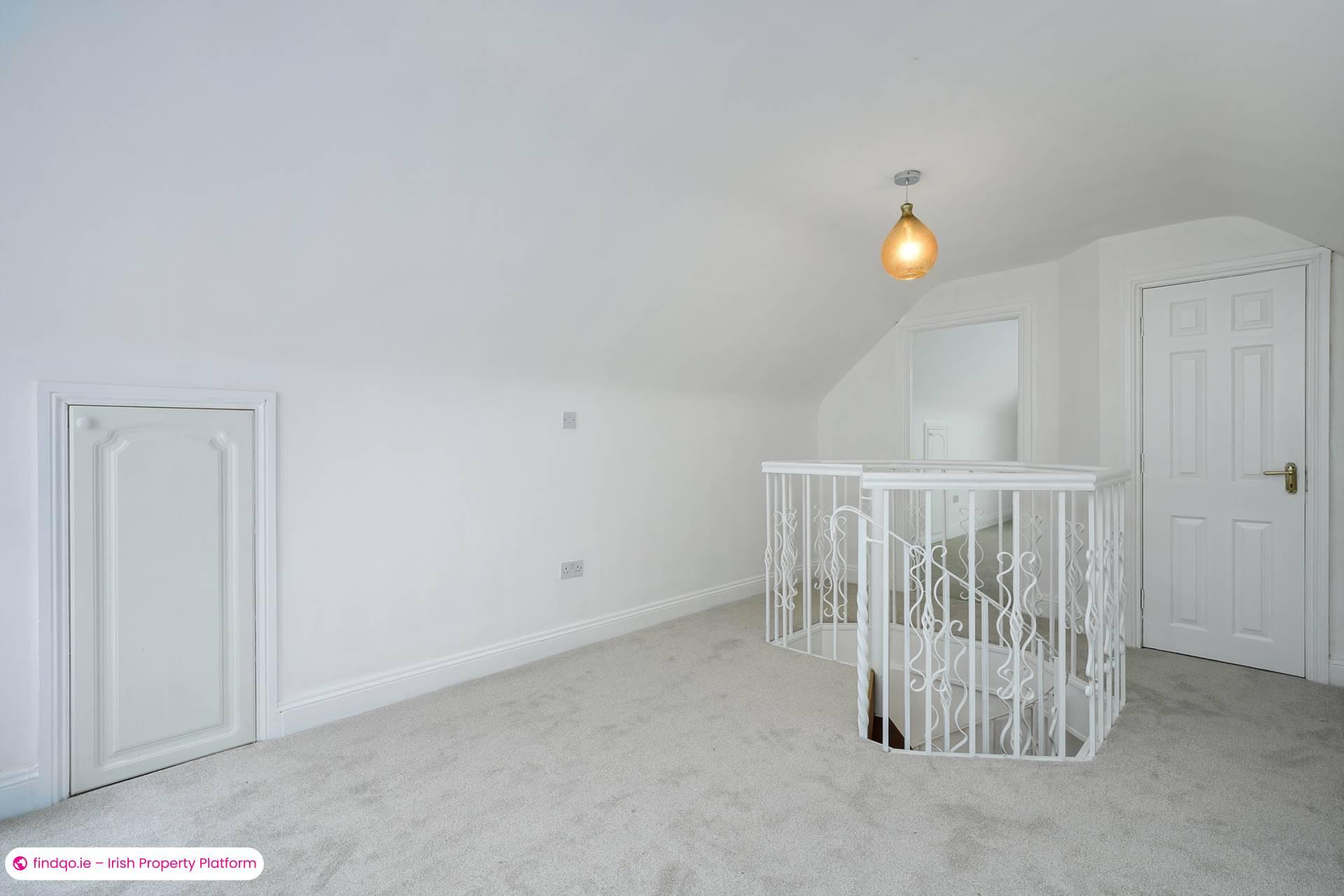 Detached house for Sale in Shankill, Antrim