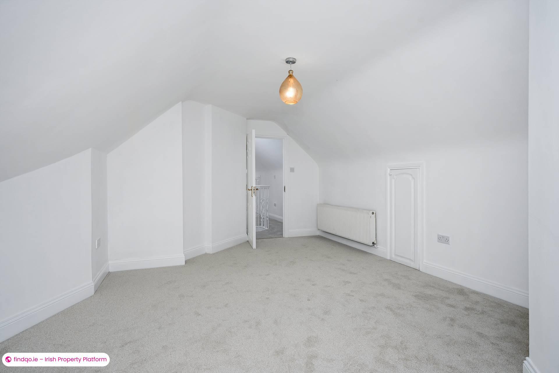 Detached house for Sale in Shankill, Antrim