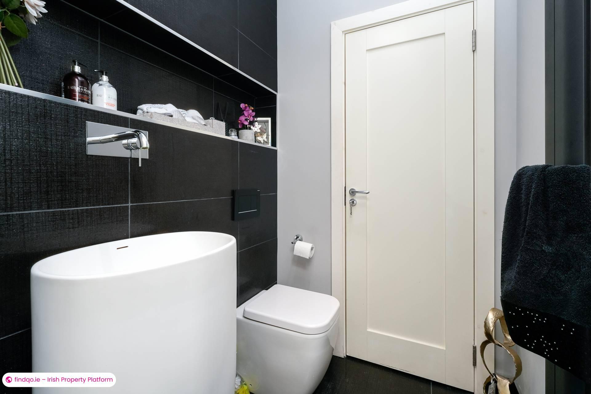 Terraced house for Sale in Lucan, Dublin (County)