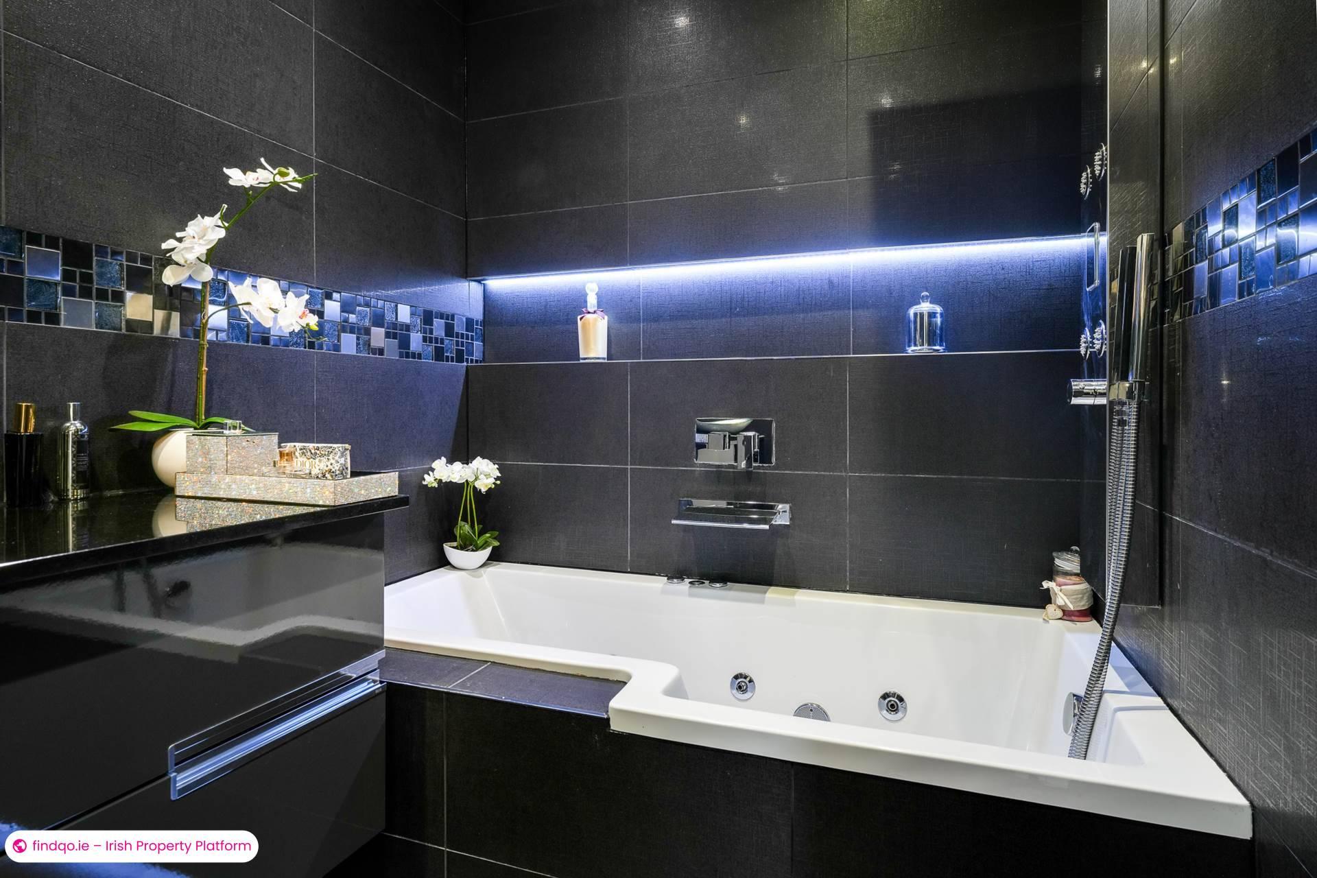 Terraced house for Sale in Lucan, Dublin (County)