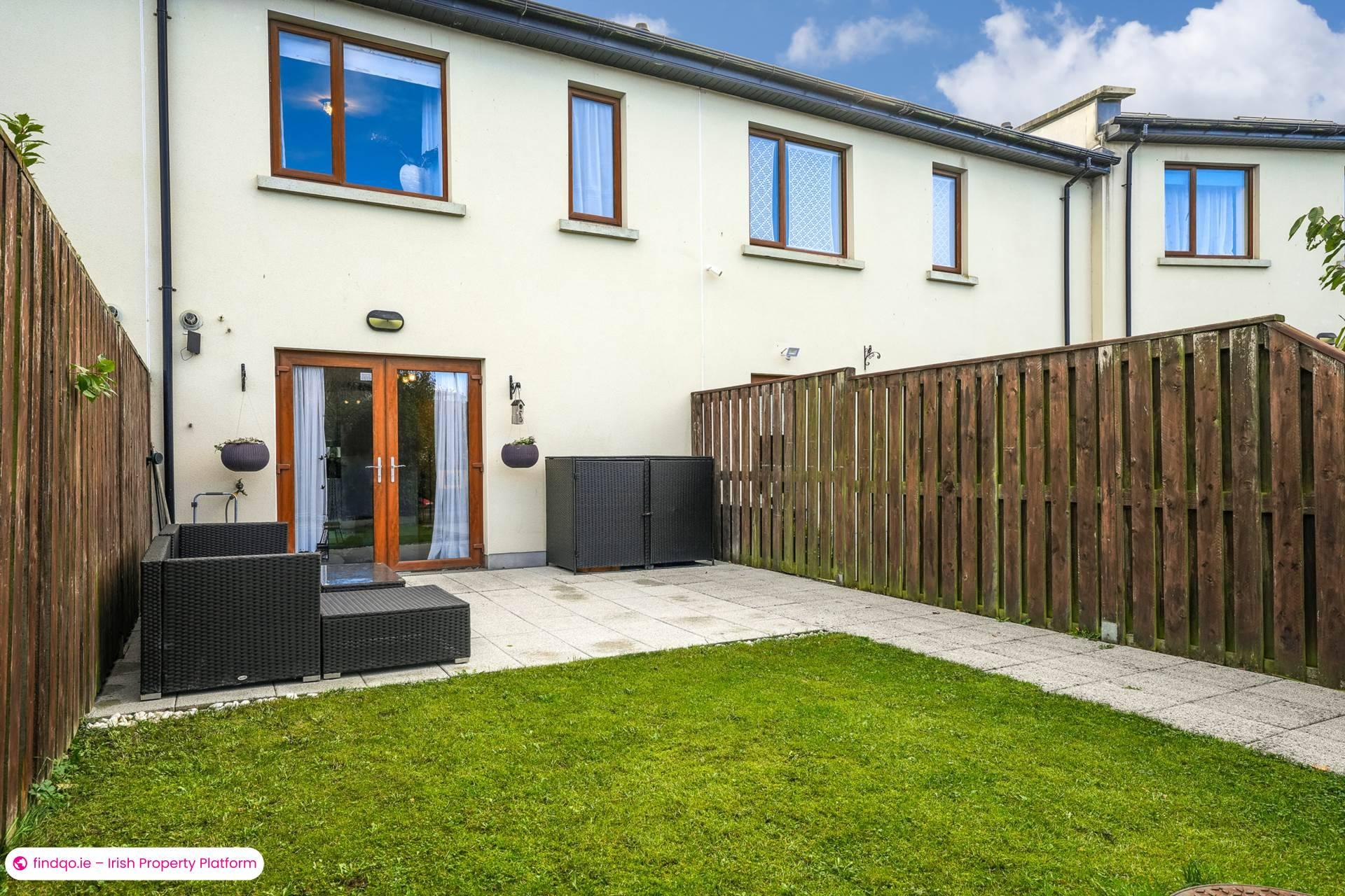 Terraced house for Sale in Lucan, Dublin (County)