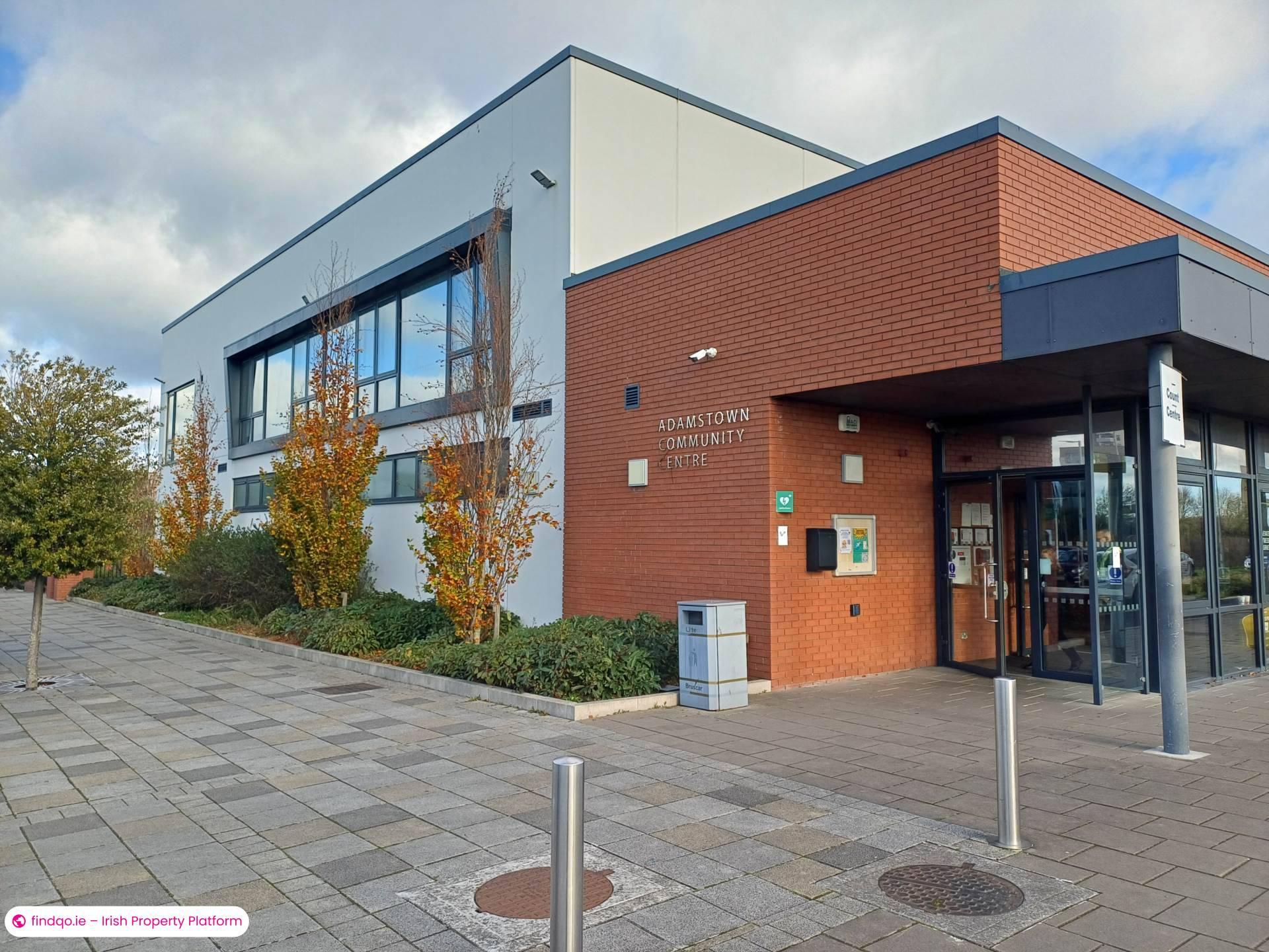 Terraced house for Sale in Lucan, Dublin (County)