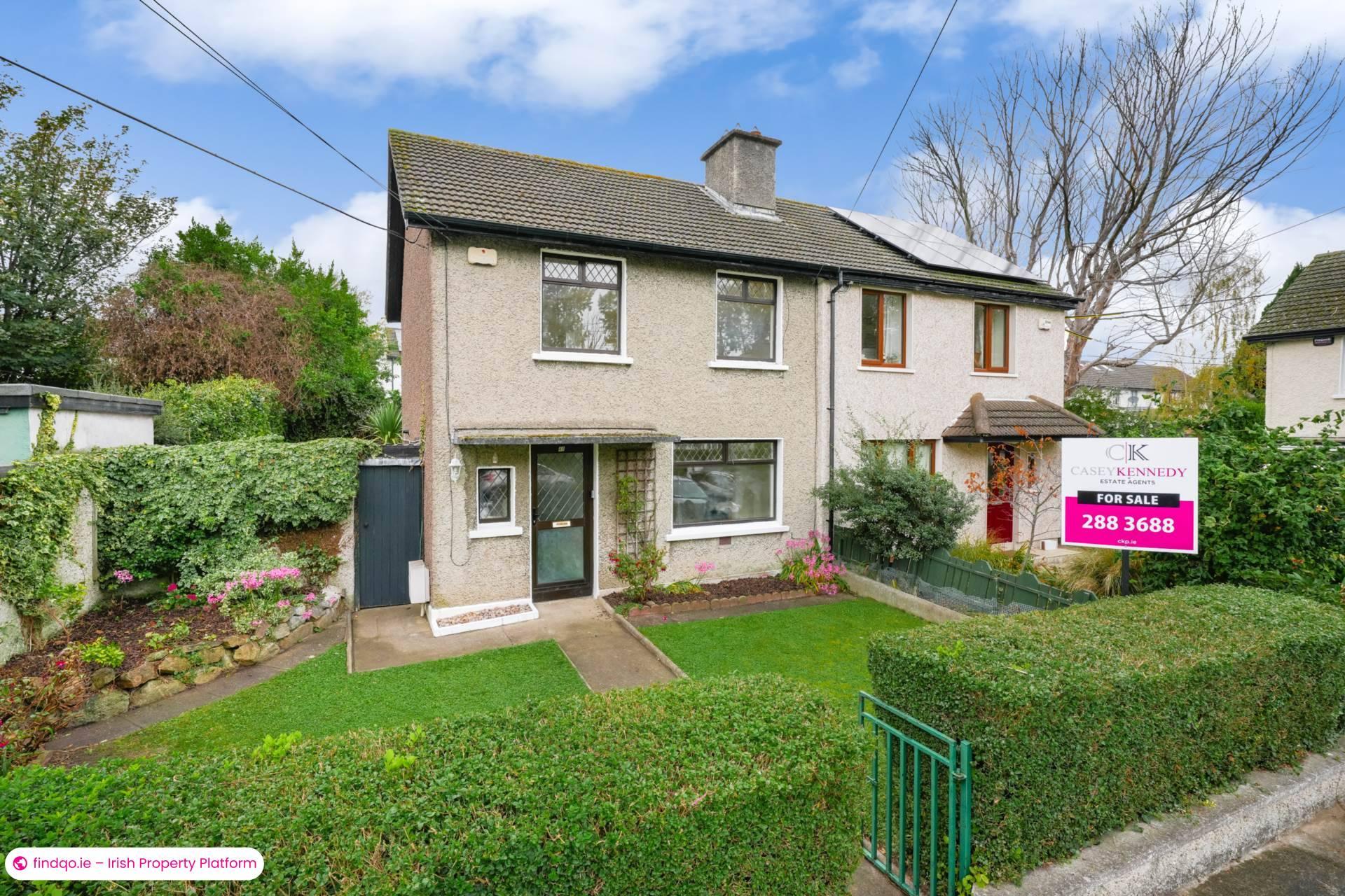 Semi-detached house for Sale in Stillorgan, Dublin (County)