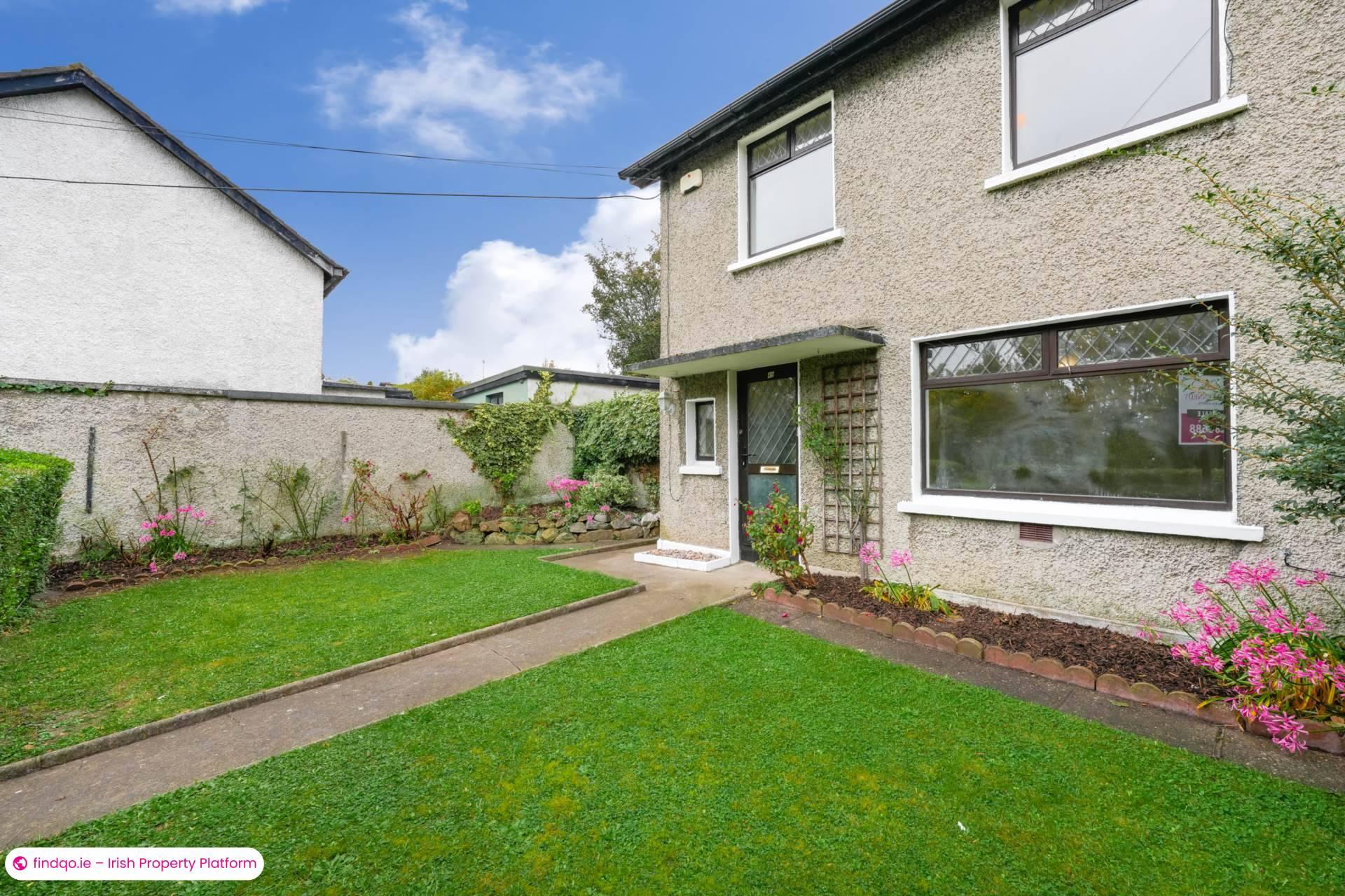 Semi-detached house for Sale in Stillorgan, Dublin (County)