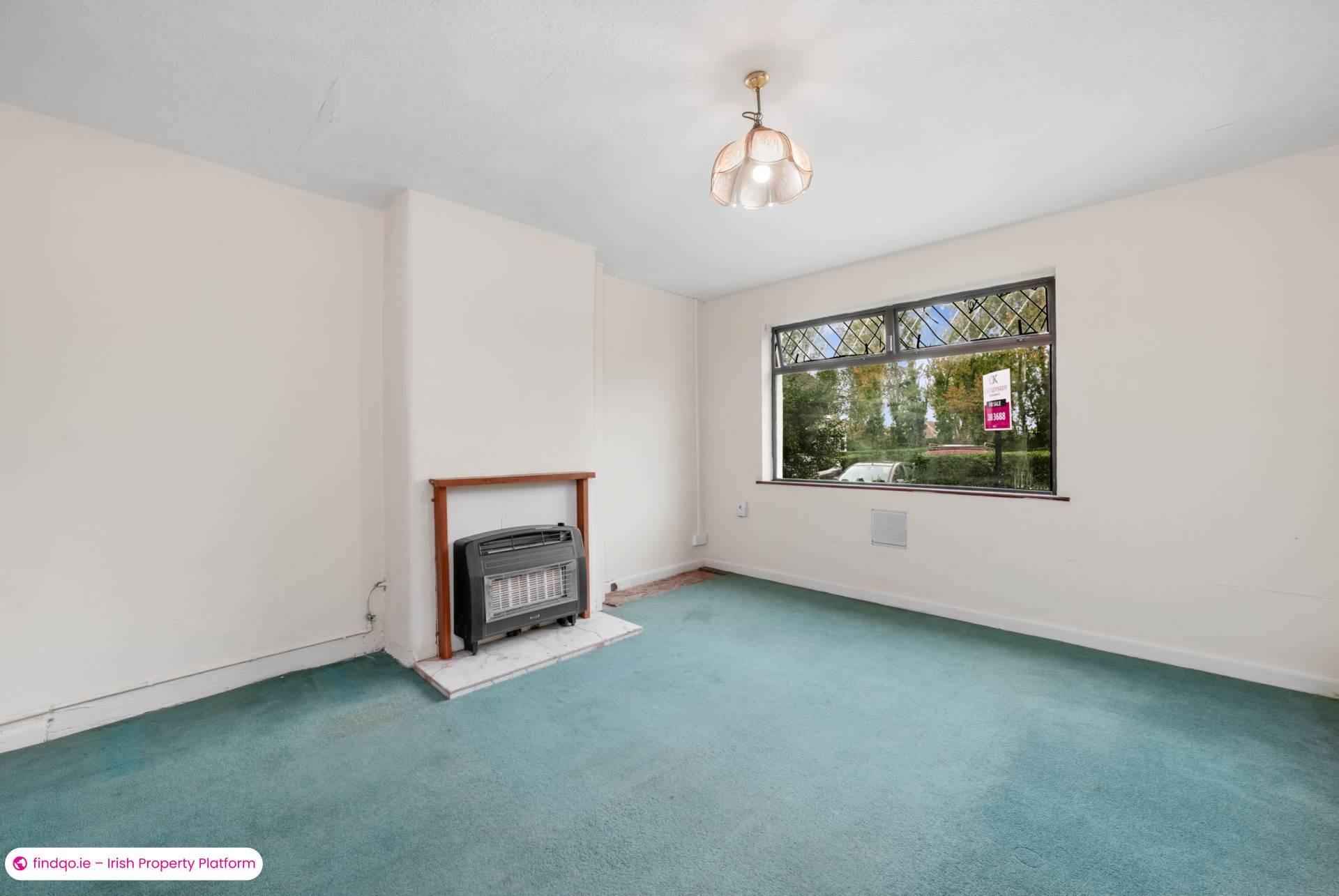 Semi-detached house for Sale in Stillorgan, Dublin (County)