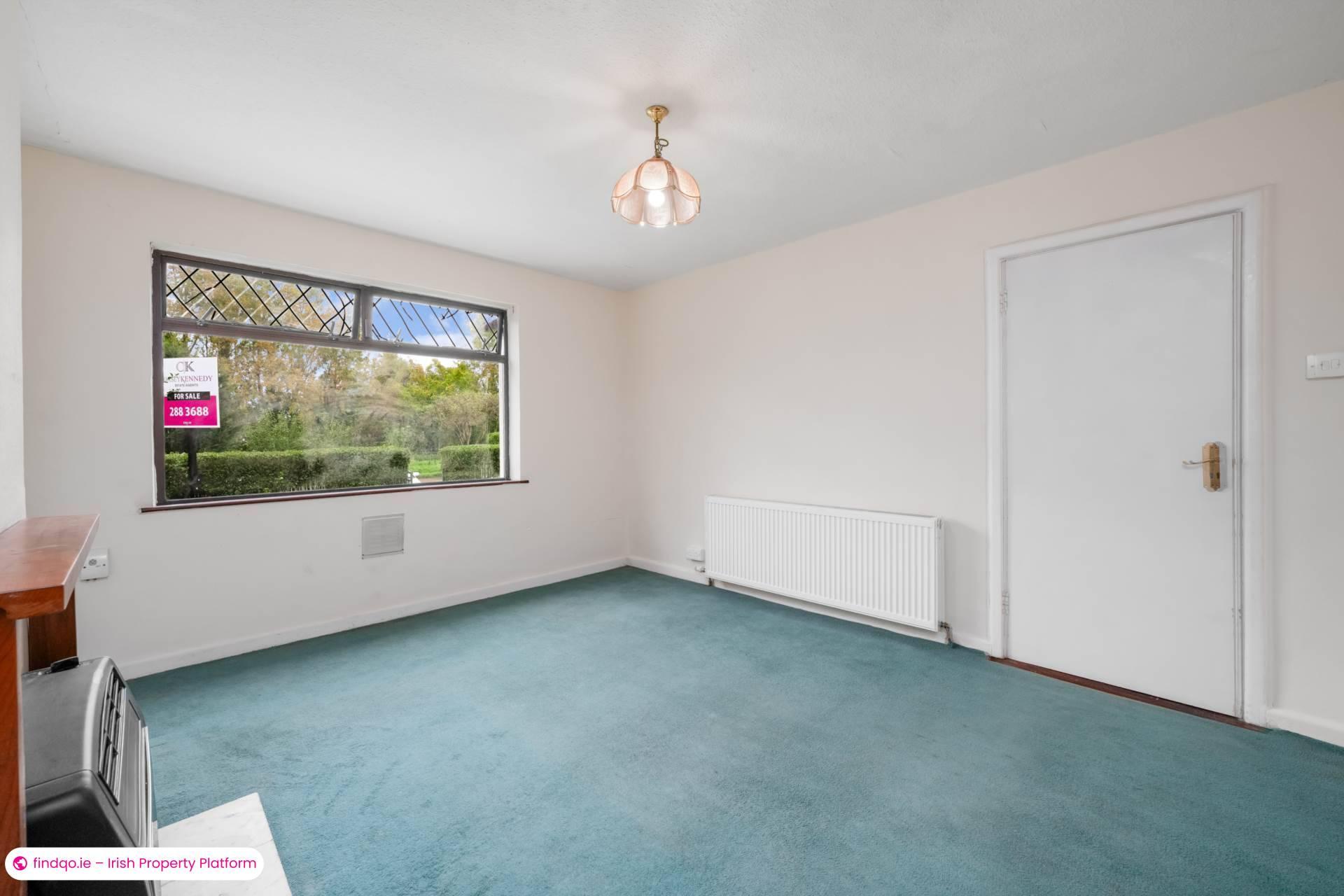 Semi-detached house for Sale in Stillorgan, Dublin (County)