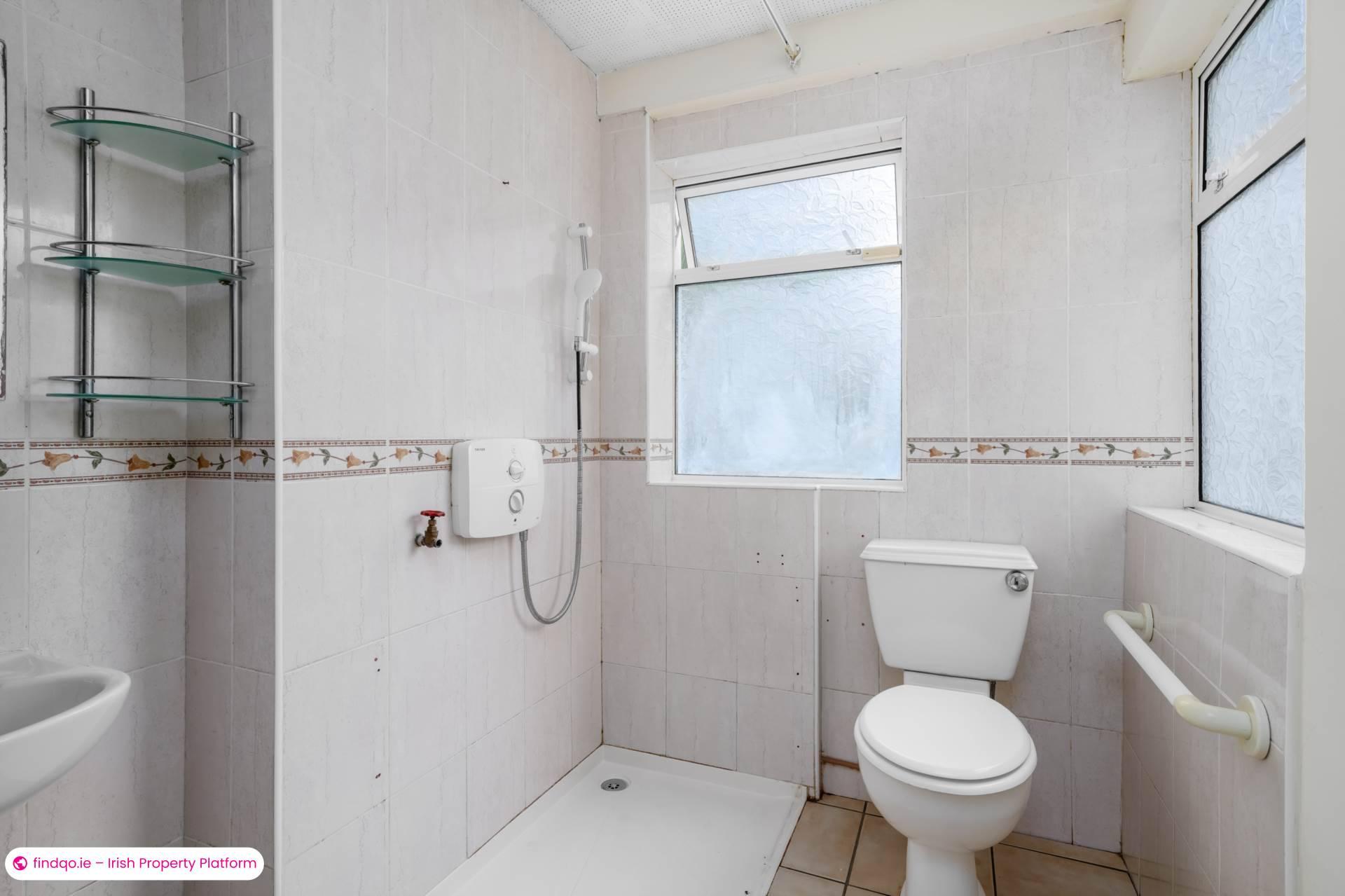 Semi-detached house for Sale in Stillorgan, Dublin (County)