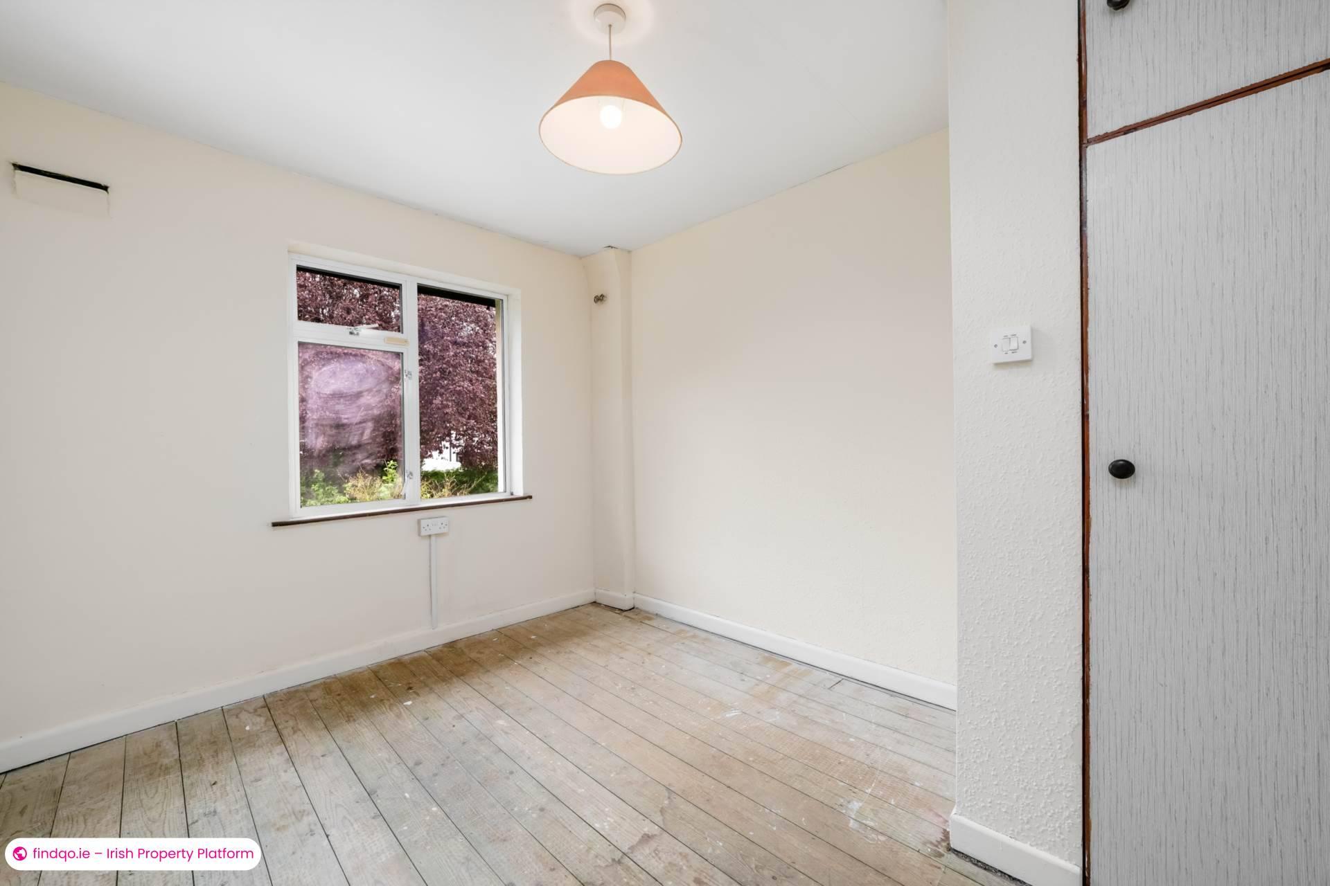 Semi-detached house for Sale in Stillorgan, Dublin (County)