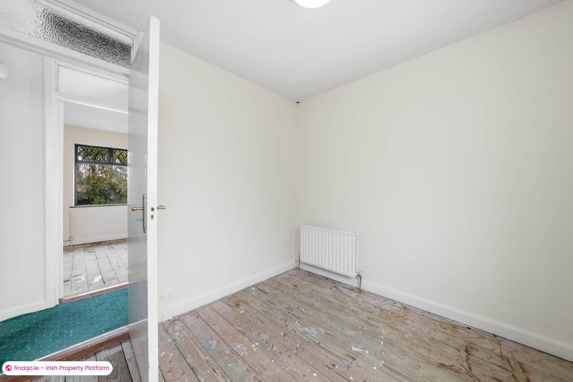 Semi-detached house for Sale in Stillorgan, Dublin (County)