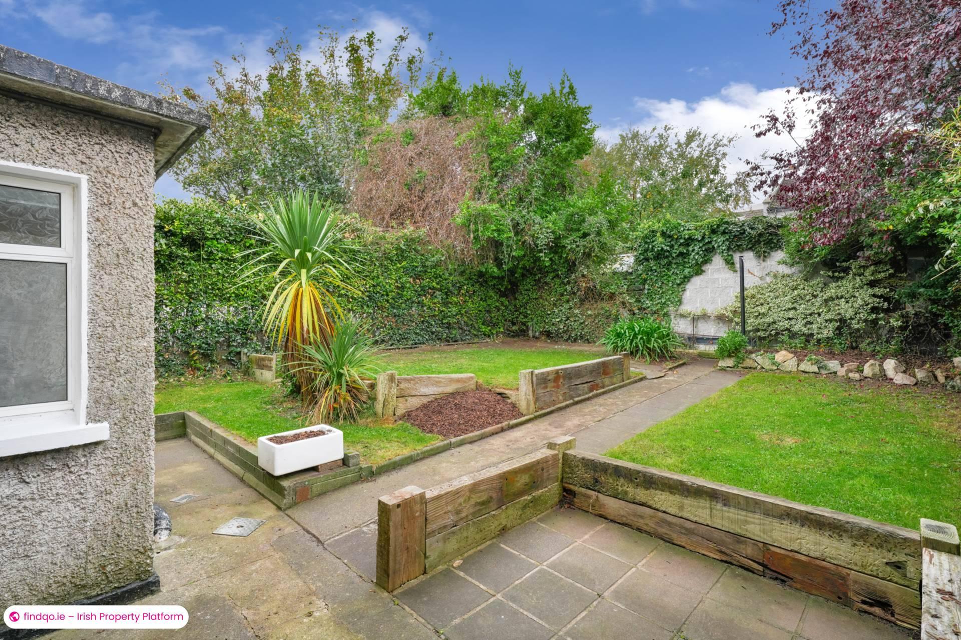 Semi-detached house for Sale in Stillorgan, Dublin (County)