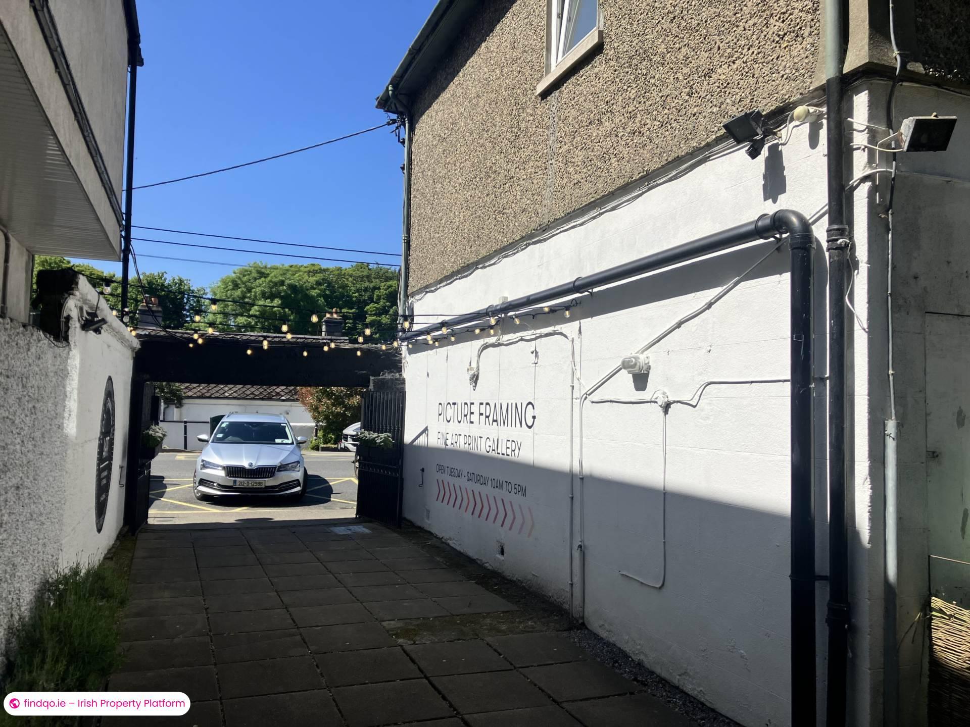 Retail Unit for Sale in Foxrock, Dublin 18