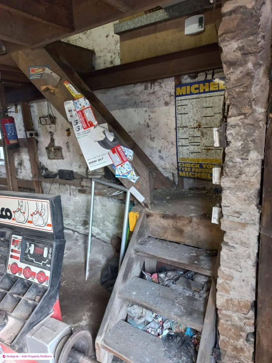 End of terrace house for Sale in Ballyhaunis, Mayo