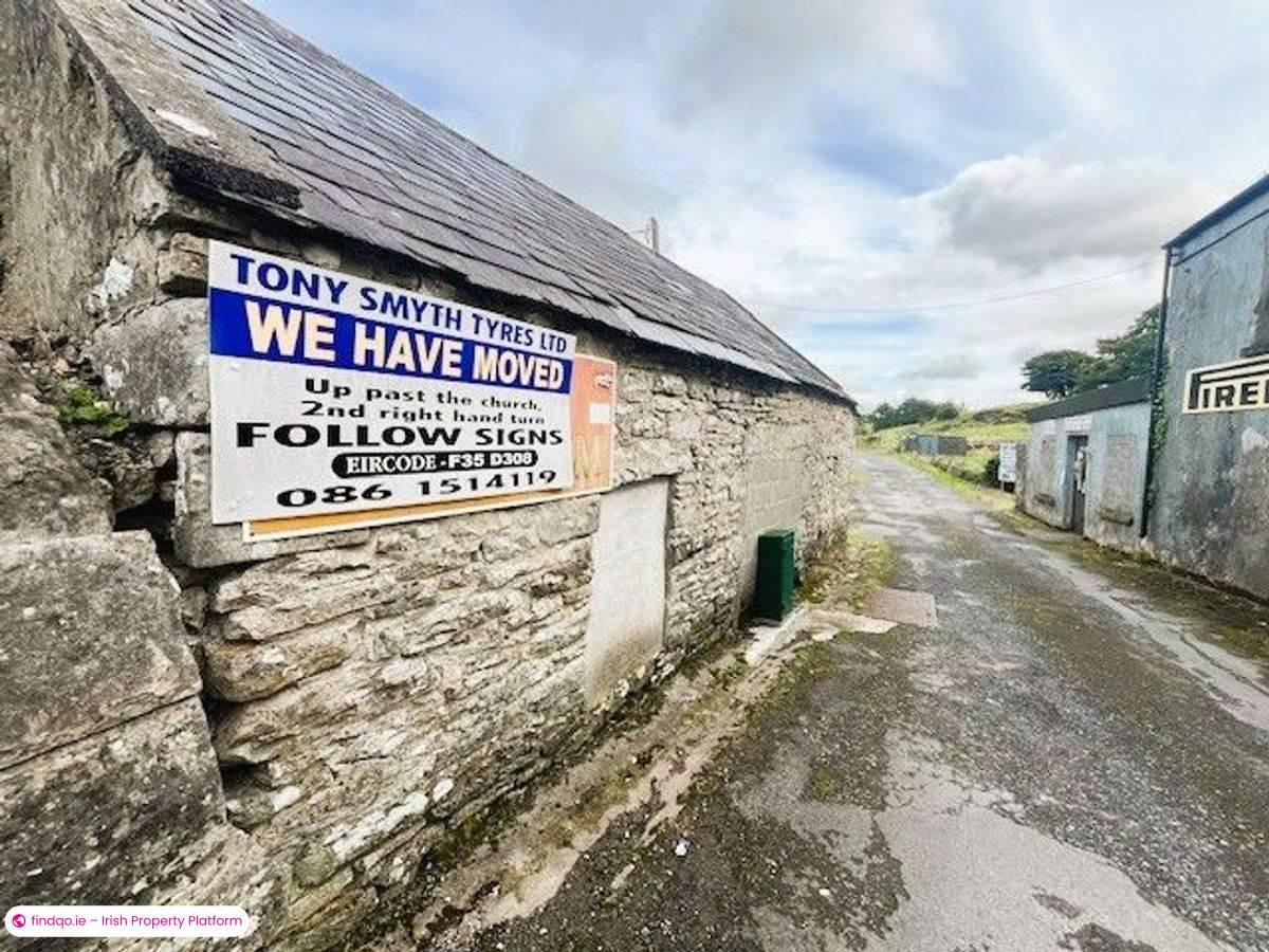 End of terrace house for Sale in Ballyhaunis, Mayo