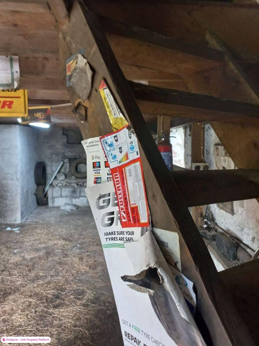 End of terrace house for Sale in Ballyhaunis, Mayo